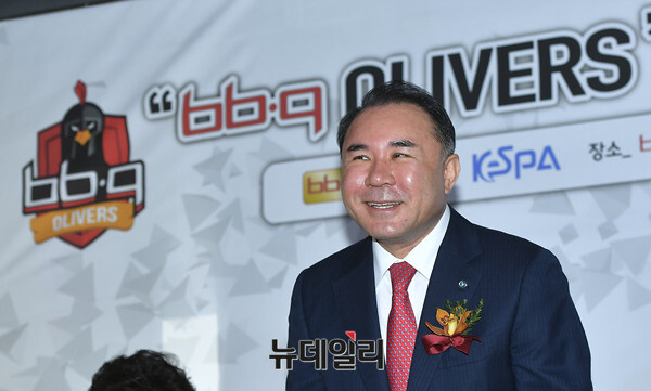 ▲ 윤홍근 제너시스BBQ그룹 회장. ⓒ정상윤 기자