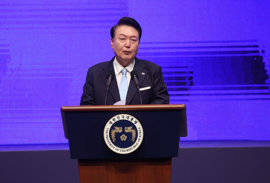 ▲ 윤석열 대통령이 15일 서울 종로구 세종문화회관에서 열린 제79주년 광복절 경축식에서 경축사를 하고 있다. ⓒ뉴시스