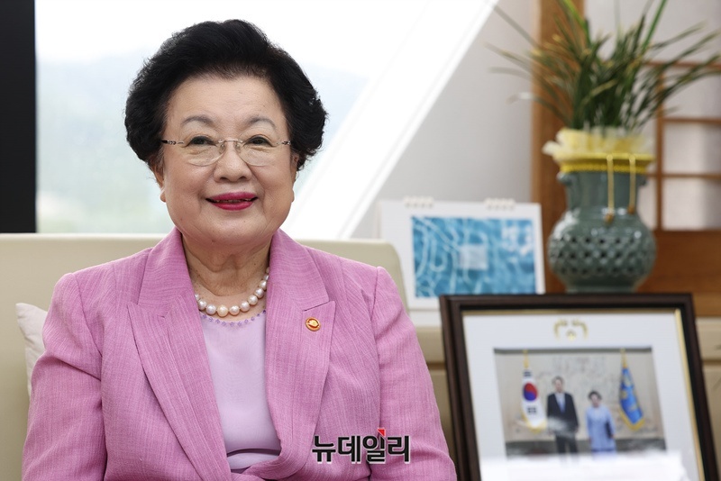 ▲ 이배용 국가교육위원회 위원장이 23일 국가교육위원회 서울청사에서 뉴데일리와 인터뷰를 진행하고 있다. ⓒ정상윤 기자