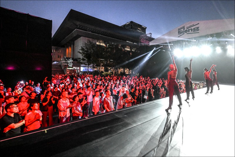 ▲ '누구나 세종썸머페스티벌' 개막 공연.ⓒ세종문화회관