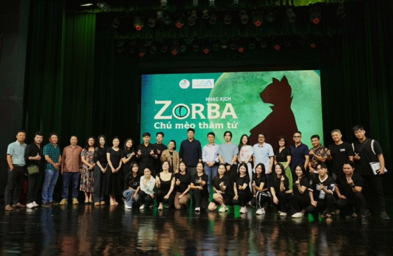 ▲ 뮤지컬 '캣 조르바' 베트남 공연팀 단체사진.ⓒ문화공작소 상상마루