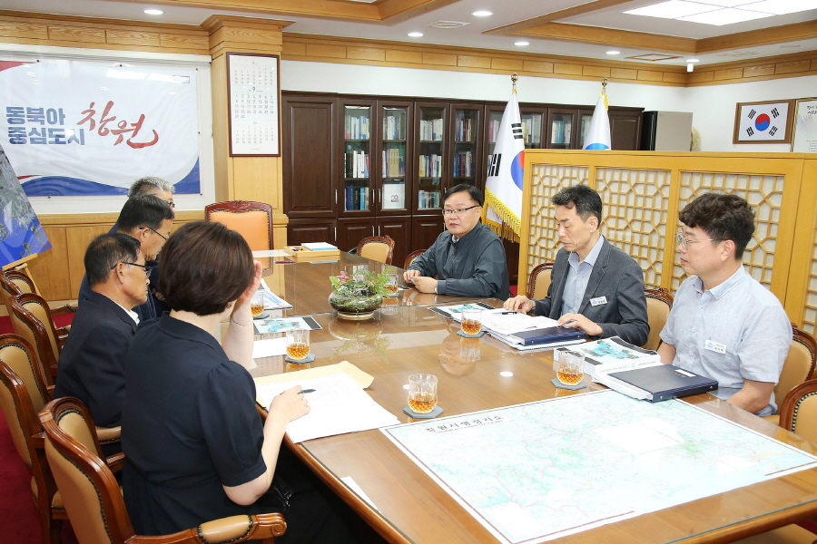 ▲ 홍남표 시장이 3일 개발제한구역 주민들과 대화의 시간을 가졌다. ⓒ창언시 제공