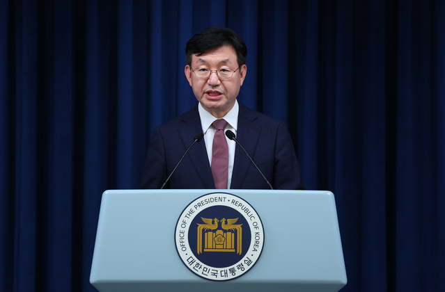 ▲ 성태윤 정책실장이 12일 서울 용산 대통령실 청사에서 신한울 3·4호기 관련 브리핑을 하고 있다. 2024.09.12. ⓒ뉴시스