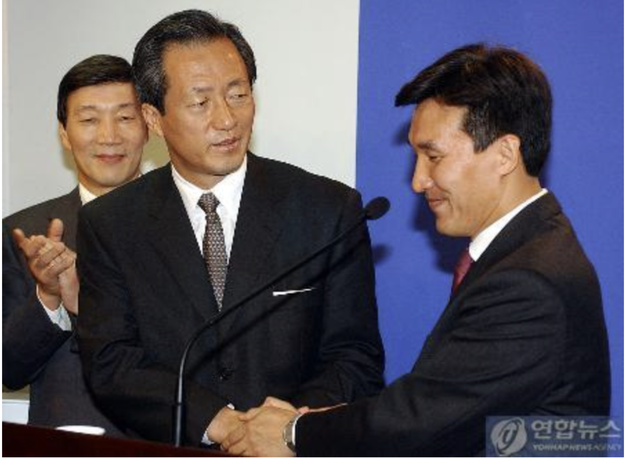 ▲ 김민석 민주당 수석최고위원은 2002년 10월 대선을 2개월 앞둔 상황에서 대선후보였던 정몽준 전 의원을 돕기로 했다. ⓒ연합뉴스