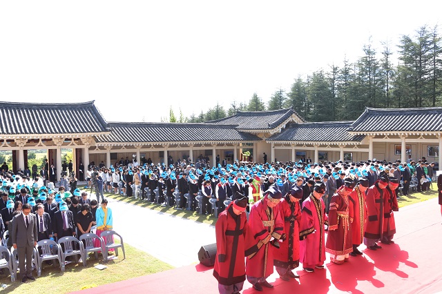 ▲ 경주 통일전에서 통일신라의 호국정신과 남북 평화통일을 염원하는 제46회 통일서원제가 2일 개최됐다.ⓒ경주시