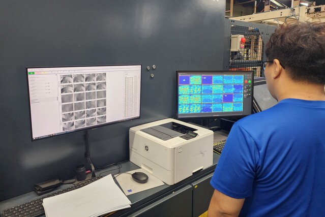 ▲ 넥센타이어 공장에 적용된 AI 제품 검사 자동화 플랫폼. ⓒ넥센타이어