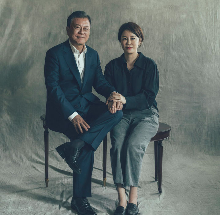 ▲ 문재인 전 대통령(왼쪽)과 딸 문다헤 씨. ⓒ페이스북 캡처