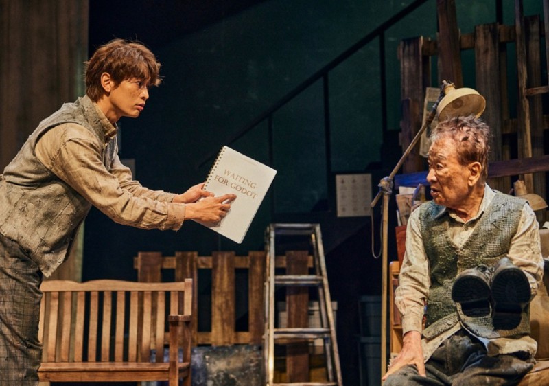 ▲ 연극 '고도를 기다리며를 기다리며' 공연 장면.ⓒ파크컴퍼니