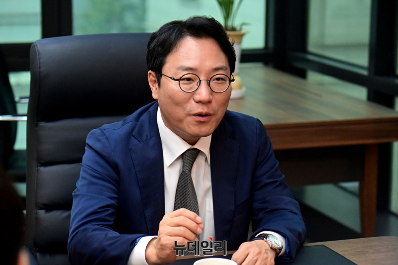 ▲ 김일호 국민의힘 서울시당위원장이 15일 오후 여의도 중앙당사에서 뉴데일리와 인터뷰를 하고 있다.ⓒ이종현 기자