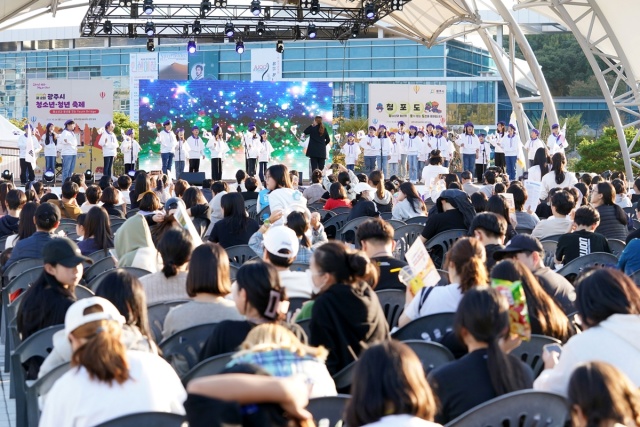 ▲ 지난 26일 광주시청 WASBE 광장에서 열린 광주시 제2회 청소년·청년 축제 모습. ⓒ광주시 제공