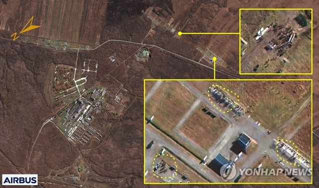 ▲ 러시아 하바롭스크에 있는 군사시설을 촬영한 위성사진. 이 사진을 통해 국가정보원은 북한이 러시아 파병을 위한 특수부대 병력 이동을 시작했다고 분석했다. 241018 사진=국정원. ⓒ연합뉴스