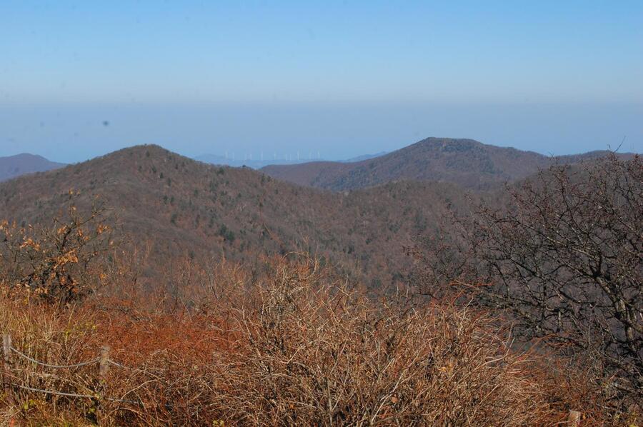 ▲ 비로봉에서 조망한 상왕봉(左)과 두로봉(右).ⓒ진경수 山 애호가