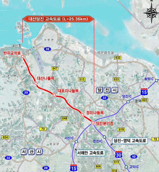 ▲ 국내 3대 석유화학단지인 충남 당진 대산단지와 서해안고속도로를 연결하는 대산~당진고속도로가 7일 착공식과 함께 공사를 시작했다. 충남 대호방조제에서 기공식을 가진 대산~당진고속도로는 오는 2030년까지 9131억원을 투입, 25.36㎞의 왕복 4차로를 건설한다. 사진은 대산~당진고속도로 노선도.ⓒ충남도