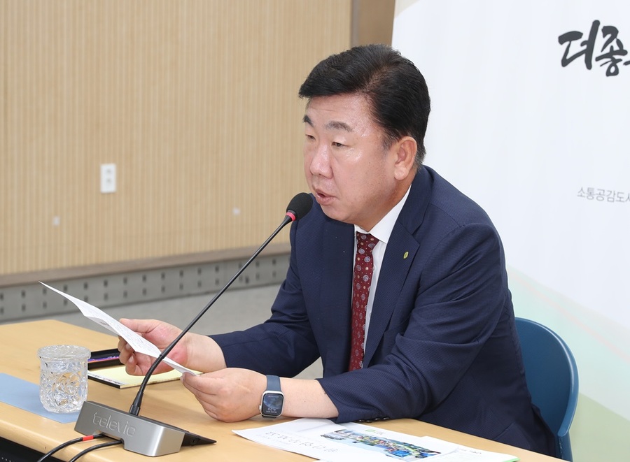 ▲ 이범석 청주시장이 11일 전 부서에 “각 분야별로 시설 및 현장 점검을 실시해서 동절기 종합대책을 차질 없이 추진하라”고 지시했다.ⓒ청주시