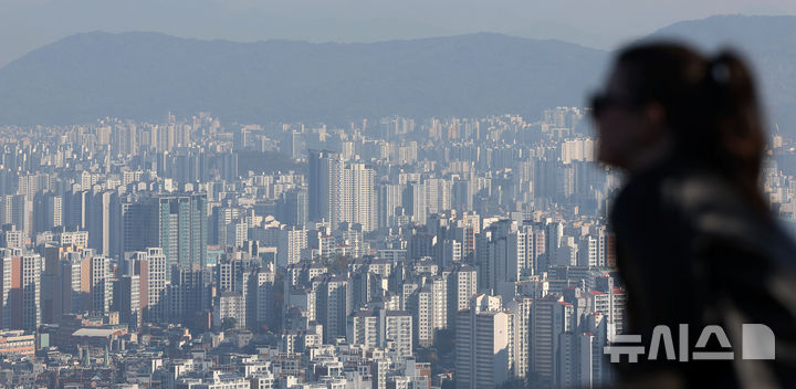 ▲ 8일 서울 남산에서 바라본 서울 아파트 모습. ⓒ뉴시스