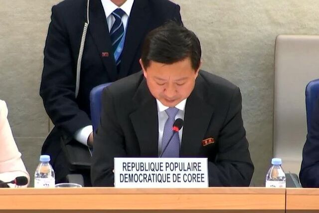 ▲ 조철수 주제네바 북한대표부 대사가 지난 7일(현지시간) 유엔 제네바사무소에서 열린 북한에 대한 보편적 정례 인권 검토(UPR)에서 북한 대표로 발언하고 있다. ⓒ유엔티비 제공, 연합뉴스