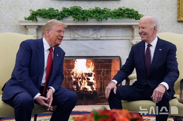 ▲ 도널드 트럼프 대통령 당선인(좌)과 조 바이든 대통령. 241113 AP/뉴시스. ⓒ뉴시스