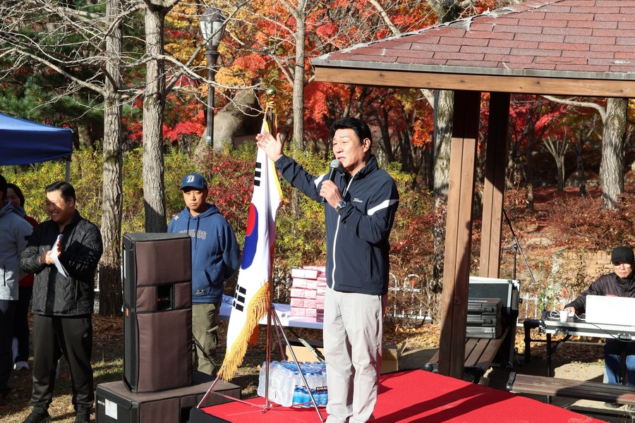 ▲ 국민의힘 대구광역시당(위원장 강대식 국회의원)은 11월 16일 오전 9시 팔공산 동화사 입구 운동장에서 ‘2024 국민의힘 대구시당 당무보고대회 및 단합산행대회’를 열었다.ⓒ국민의힘 대구광역시당