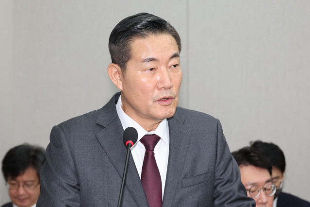 ▲ 신원식 국가안보실장이 1일 서울 여의도 국회에서 열린 운영위원회의 대통령비서실, 국가안보실, 대통령경호처 국정감사에서 업무보고를 하고 있다. 2024.11.01.  ⓒ뉴시스