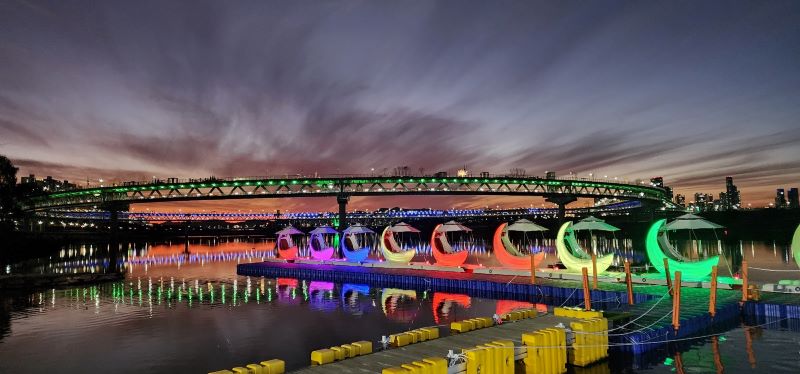 ▲ 세종 이응다리 달빛배.ⓒ세종시