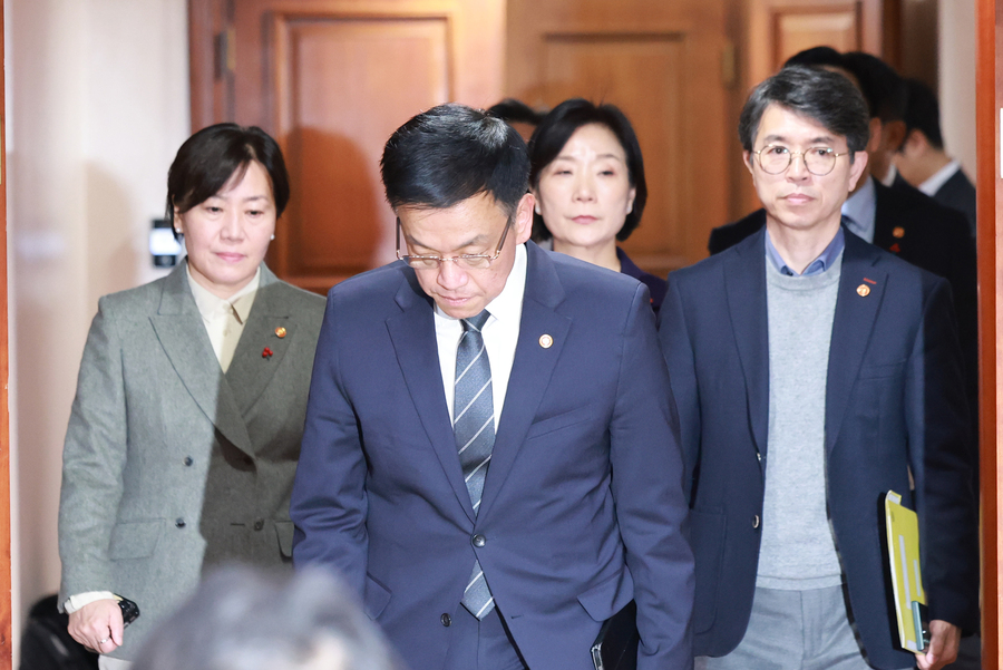 ▲ 정부가 이날 소상공안, 자영업자 맞춤형 지원 강화 방안 등을 발표했다. ⓒ연합뉴스