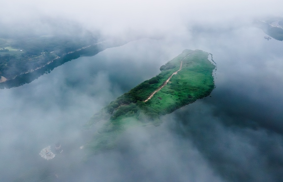 ▲ 물안개 낀 시루섬.ⓒ단양군