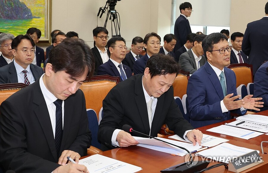 ▲ (왼쪽부터) 류화현 위메프 대표 류광진 티몬 대표 구영배 큐텐그룹 대표. ⓒ연합뉴스