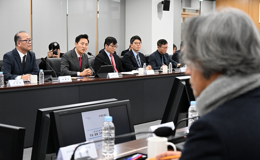▲ 오세훈 서울시장이 지난 10일 비상경제회의를 개최하고 모두발언하고 있다.ⓒ서울시