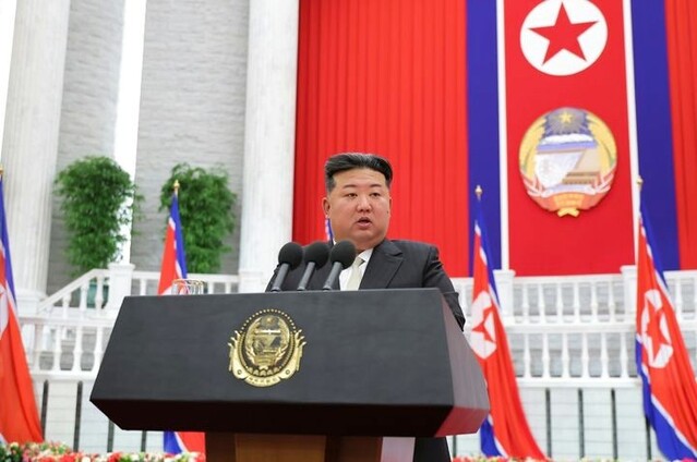 ▲ 미국 국무부가 12일(현지시간) 발표한 연례 '2023년도 국가별 테러 보고서'에서 지난해와 마찬가지로 북한을 테러지원국으로 지정했다. 사진은 김정은 국무위원장이 북한 정권수립 76주년 기념일(9·9절)을 맞아 당 중앙위원회 본부청사에서 연설하는 모습. ⓒ뉴시스