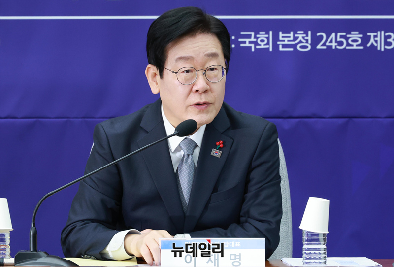 ▲ 이재명 더불어민주당 대표가 19일 국회에서 '상법 개정을 어떻게 할 것인가'를 주제로 열린 정책 디베이트에서 발언하고 있다. ⓒ이종현 기자