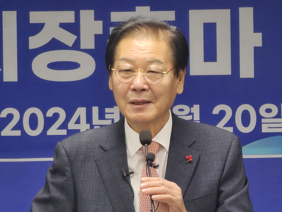 ▲ 김응규 전 경상북도의회 의장이 김천시장 출마선언 기자회견을 하고 있다.ⓒ김응규 측