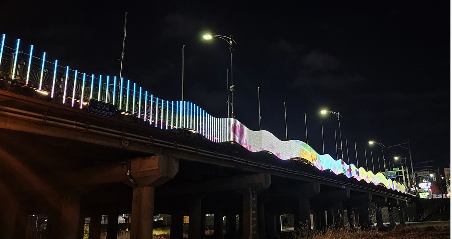 ▲ 청주시 청남교가 27일 새로운 도시 야경명소로 변신한다.ⓒ청주시