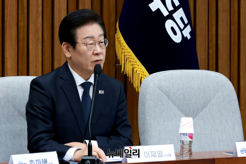 ▲ 이재명 더불어민주당 대표가 6일 국회에서 열린 중진의원 간담회에 참석해 모두발언을 하고 있다. ⓒ이종현 기자
