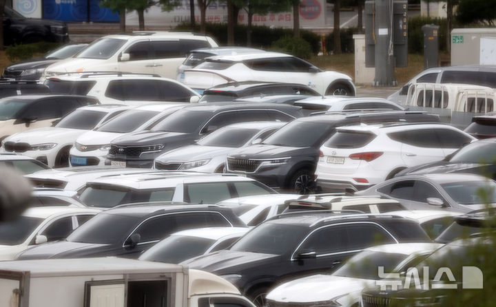 ▲ 지난해 10월1일 오후 경기 성남시 모란시장 주차장에 자동차들이 주차돼 있다. ⓒ뉴시스