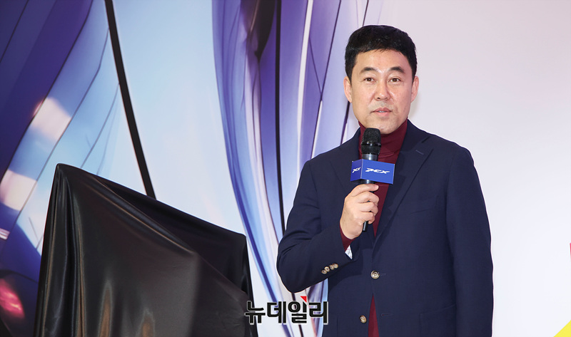 [포토] 신형 PCX 선보이는 이지홍 혼다코리아 대표 | Save Internet 뉴데일리 [포토] 신형 PCX 선보이는 이지홍 혼다코리아 대표