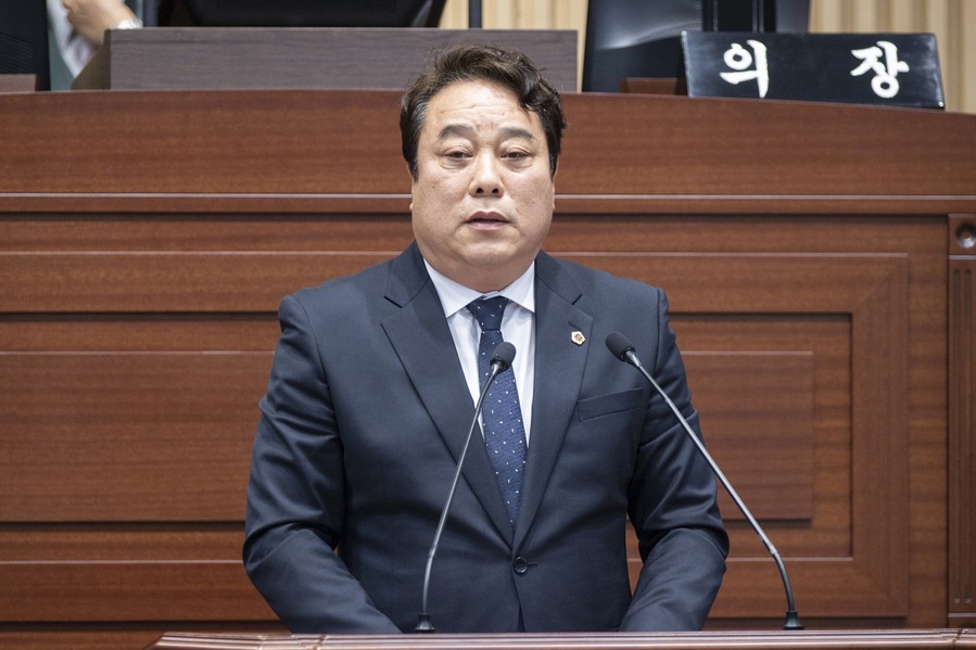 ▲ 경상북도의회 노성환 의원(고령, 국민의힘)은 1월 23일 제352회 임시회 제1차 본회의에서 5분 자유발언을 통해 정부의 벼 재배면적 조정제 시행 관련 도내 벼농가의 실질적 지원대책 마련을 주문했다.ⓒ경북도의회