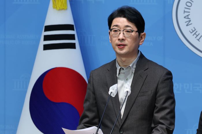 ▲ 주진우 국민의힘 의원이 16일 오후 서울 여의도 국회 소통관에서 열린 더불어민주당 카톡 검열 고발 관련 기자회견에서 발언하고 있다. ⓒ뉴시스