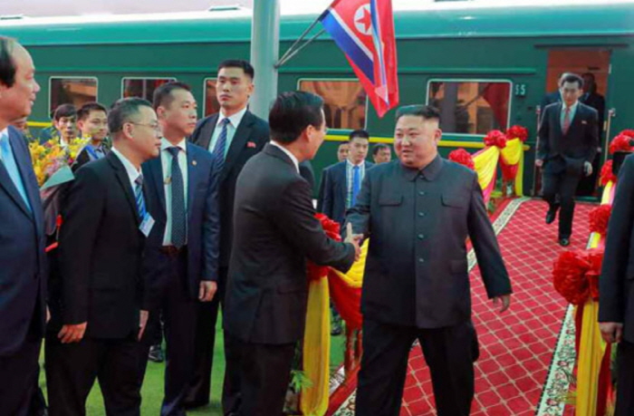 ▲ 2019년 2월 27~28일 미북 정상회담을 위해 베트남을 방문한 김정은의 모습. ⓒ북한 노동신문