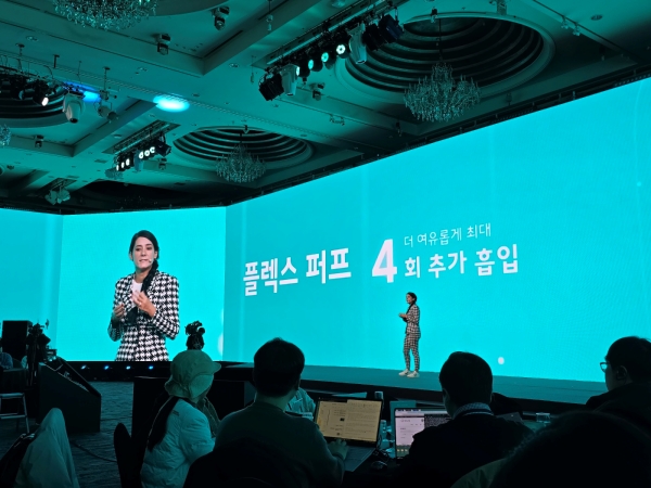 ▲ 모안 테모 한국필립모리스 마케팅·디지털 디렉터가 신제품에 대해 설명하고 있다.ⓒ한국필립모리스