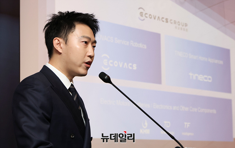▲ 데이비드 첸 에코백스 CEO가 5일 미디어 컨퍼런스에서 발표하는 모습 ⓒ뉴데일리DB