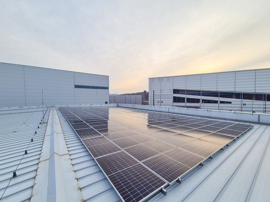 ▲ 현대면세점 태양광에너지패널ⓒ현대면세점