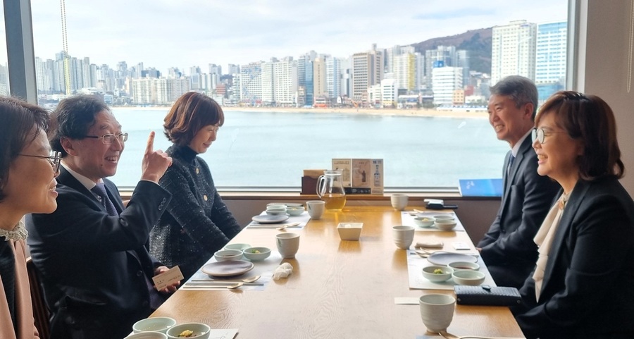 ▲ 양금희 경상북도 경제부지사가 주부산 일본총영사관을 방문했다.ⓒ경북도