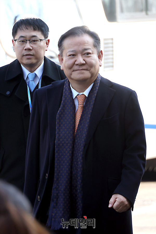 ▲ 이상민 전 행정안전부 장관이 11일 오전 서울 종로구 헌법재판소에서 열린 윤석열 대통령 탄핵 심판 7차 변론기일에 증인으로 출석하고 있다. ⓒ공동취재단