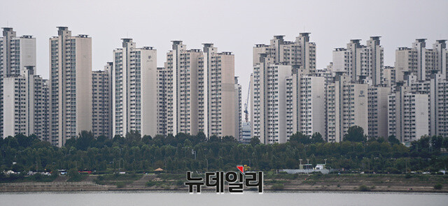 ▲ 서울 한강변 아파트단지. ⓒ뉴데일리DB