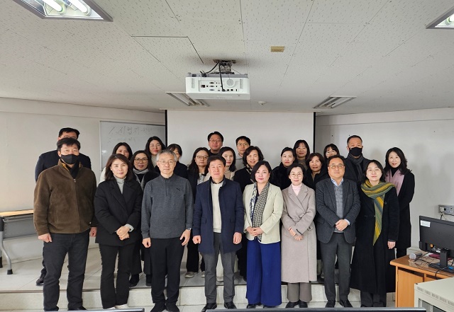 ▲ 포항대학교 교수학습지원센터는 지난 13일 교육부 전문대학 혁신지원사업 중 역량중심 교육을 위한 교수역량강화 프로그램의 일환으로 교수특강프로그램을 실시했다.ⓒ포항대