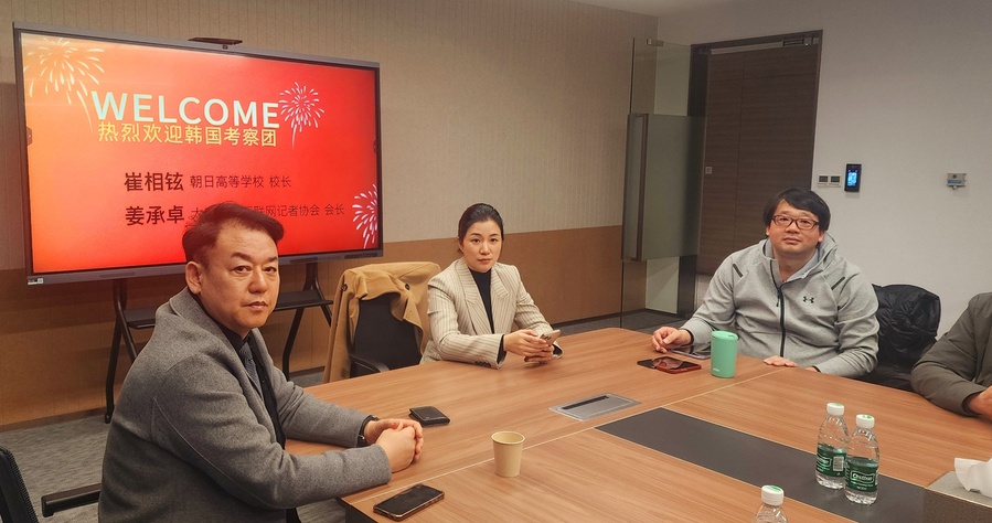 ▲ 조일고등학교 최상현 교장(왼쪽)은 2025년 2월 10일부터 13일까지 중국 남경을 방문해 글로벌 교류와 협력 강화 마련에 나섰다.ⓒ조일고