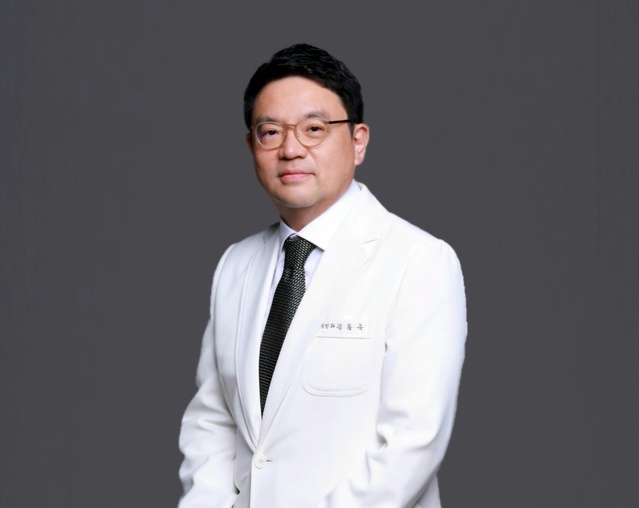 ▲ 김동욱 대한정신건강의학과의사회장. ⓒ대한정신건강의학과의사회