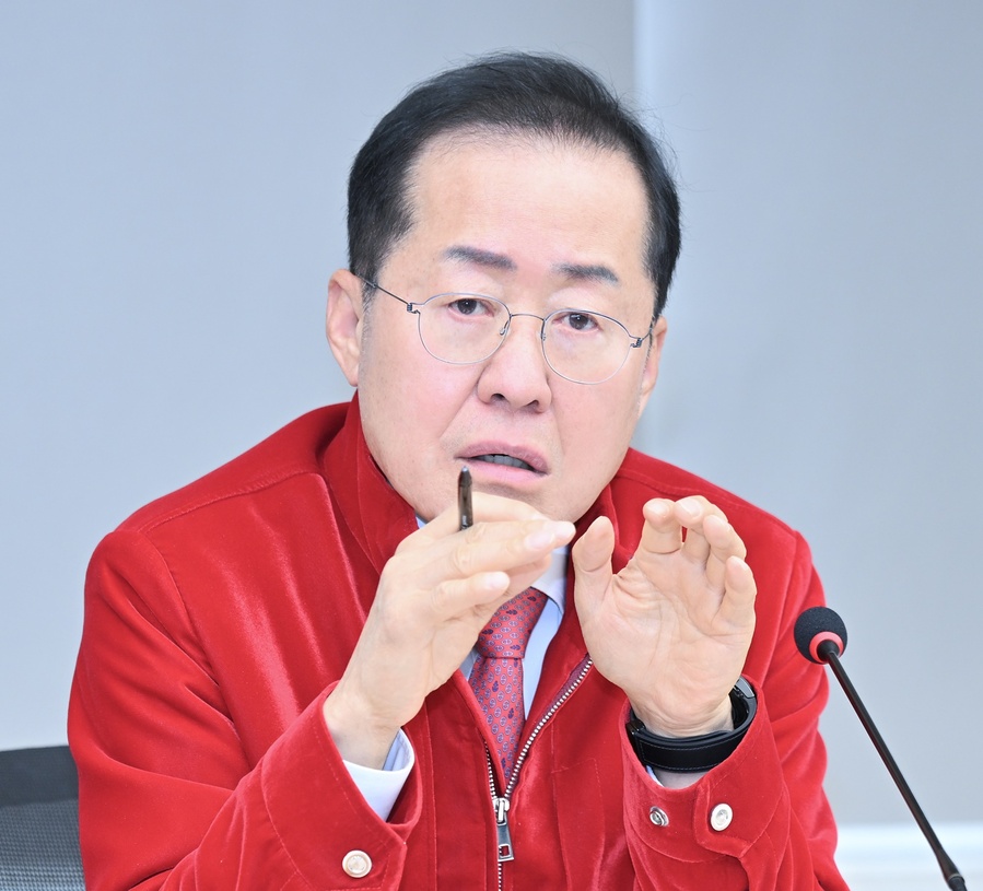 ▲ 홍준표 대구시장은 “통합 분위기 조성을 위한 국회 세미나와 중앙부처 협의도 중요하지만, 경북도의회 통과가 최우선인만큼 경북도가 더욱 분발해야 한다”고 말했다.ⓒ대구시