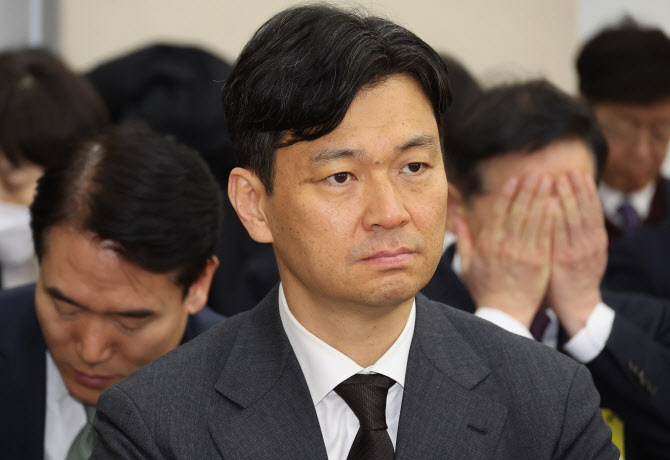 ▲ 18일 서울 여의도 국회에서 열린 행정안전위원회 전체회의에 박현수 서울경찰청장 직무대리가 출석해 있다. ⓒ연합뉴스