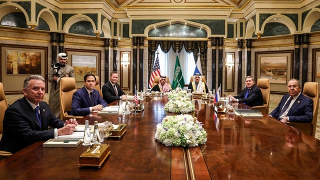 ▲ 미국 대표단과 러시아 대표단이 사우디아라비아에서 러시아-우크라이나 전쟁 종전을 논의했다. AFP=연합뉴스. ⓒ연합뉴스